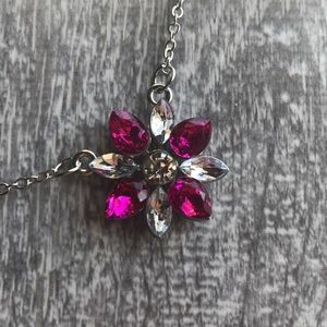 NIP PINK FLOWER NECKLACE